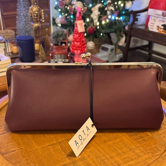 AOTA Elegant Burgundy Vegan Leather Clutch - Picture 3 of 8